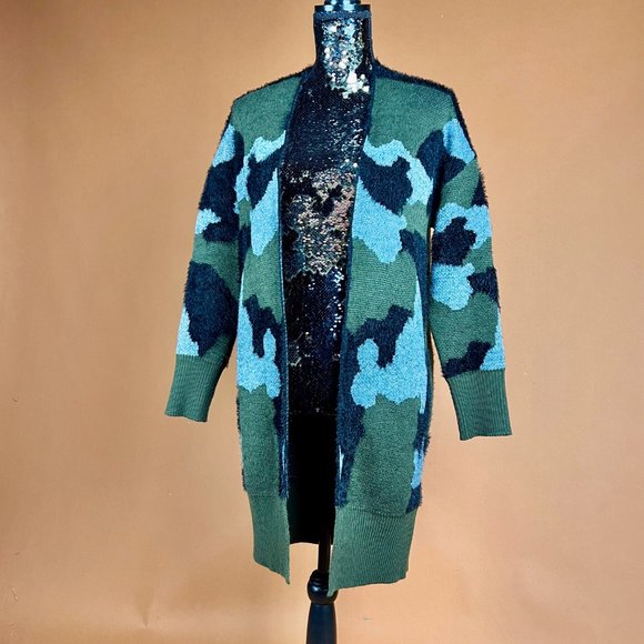 Fuzzy Camo Printed Open Long Cardigan Sweater - Grunge, 90s, 00s - Size XS - Picture 12 of 13